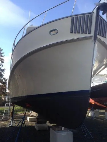 Endurance Yacht Photos Pics 2000 Pacific Trawler 40 - Image 18