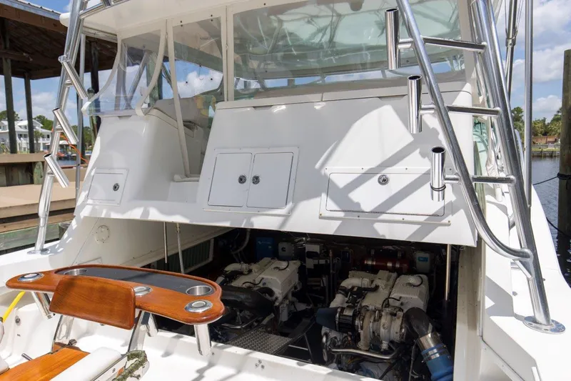 Tin Bender Yacht Photos Pics 2009 36 Albemarle 360 XF Tin Bender Engine Room