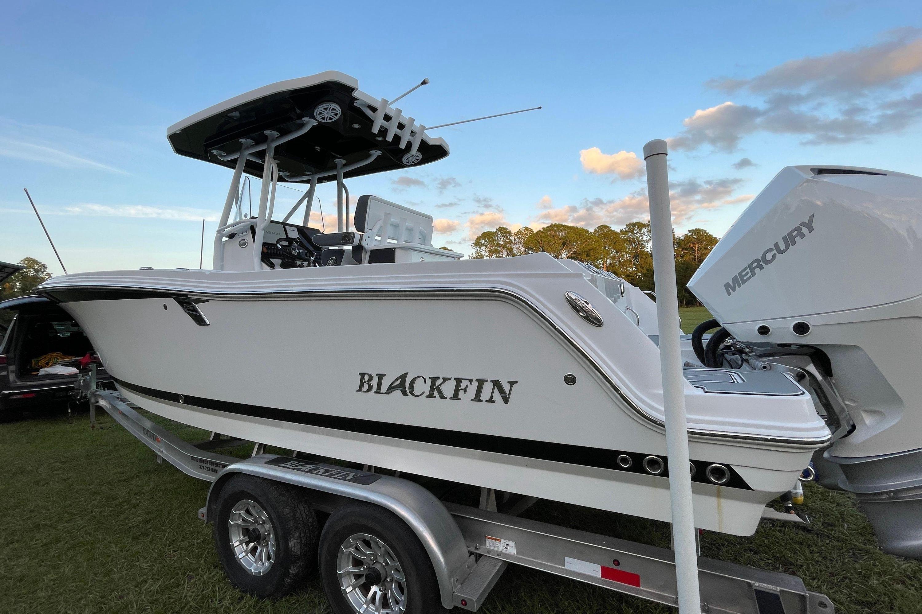 Blackfin 252 CC