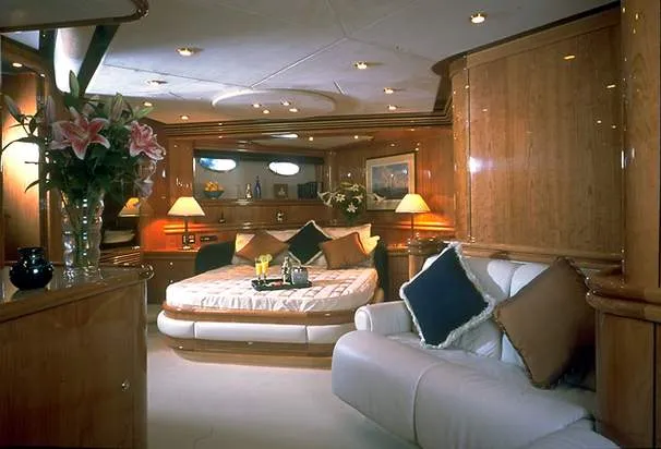  Yacht Photos Pics Manufacturer Provided Image