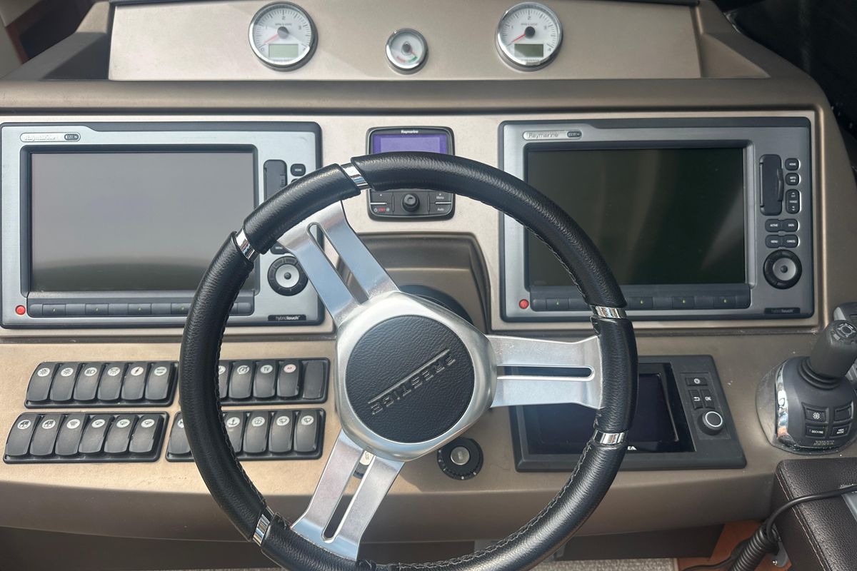 2013 Prestige 49 
