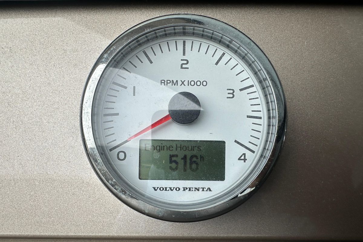 2013 Prestige 49 