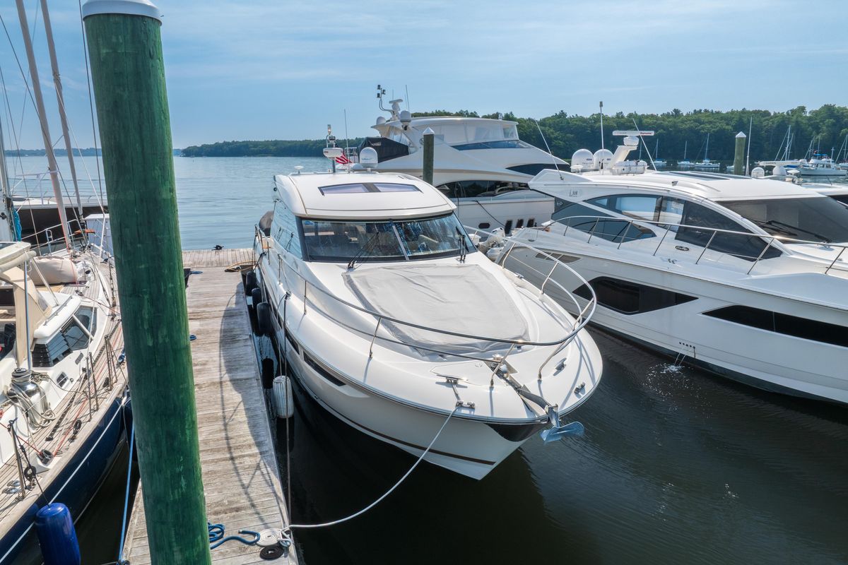 2013 Prestige 49 