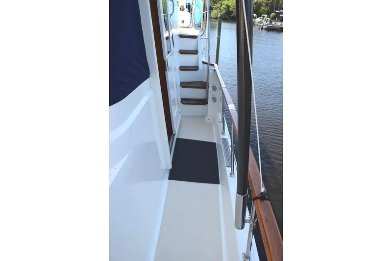 Qa3 Yacht Photos Pics portside deck and stairs to flybridge