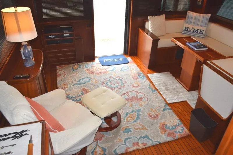 Qa3 Yacht Photos Pics Aft view of salon area