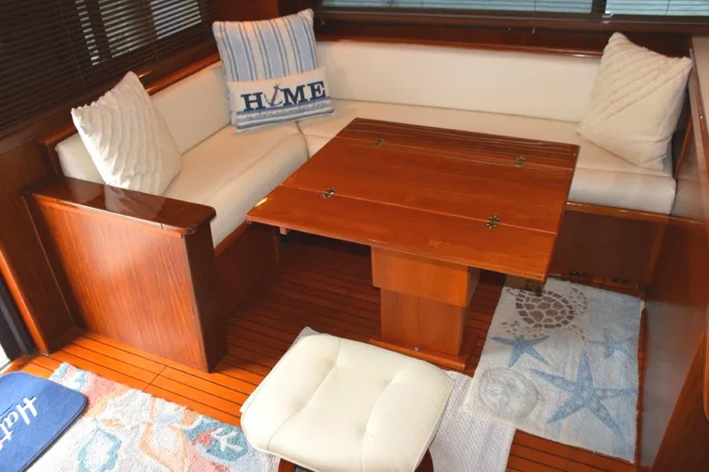 Qa3 Yacht Photos Pics Table opened