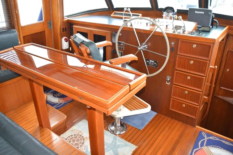 Qa3 Yacht Photos Pics Pilothouse