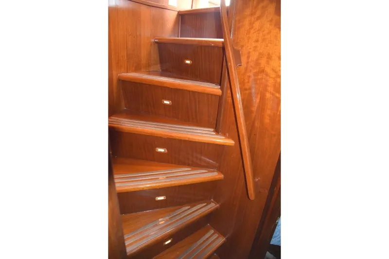 Qa3 Yacht Photos Pics Stairs down to the stateroom level