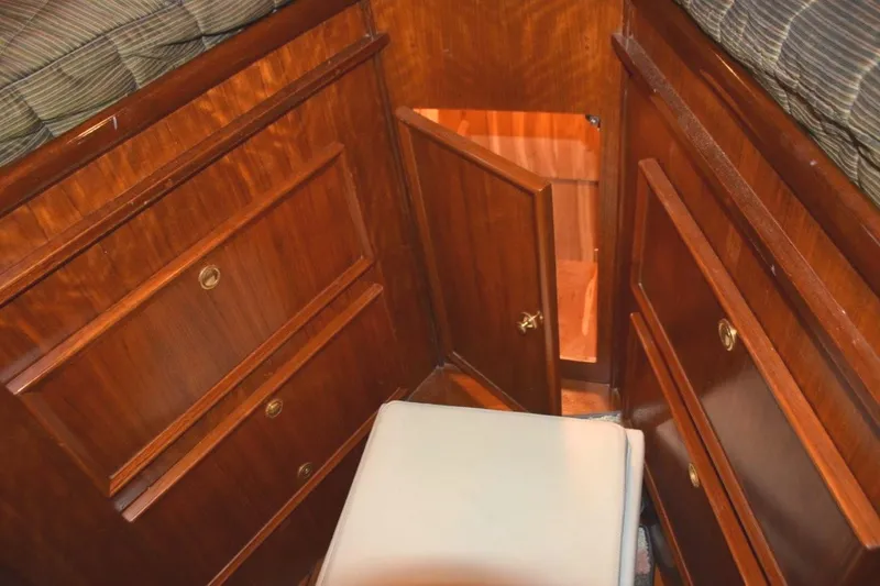 Qa3 Yacht Photos Pics Drawer and cabinet storage below the berth