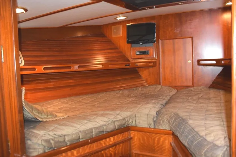 Qa3 Yacht Photos Pics Beautiful teak woodwork and hull liner sheathing