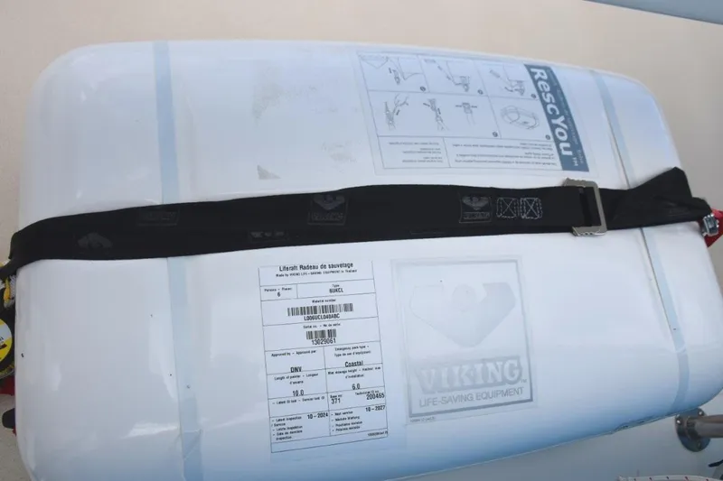 Qa3 Yacht Photos Pics New 6-man Viking emergency cannister raft