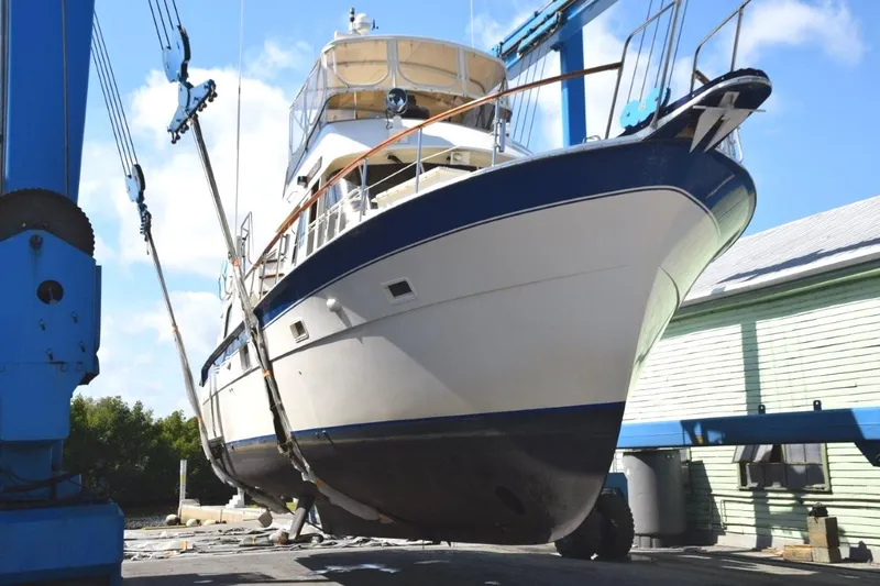 Qa3 Yacht Photos Pics Hauled out