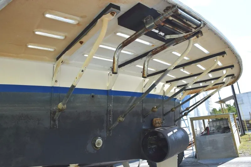 Qa3 Yacht Photos Pics Fiberglass swim platform, fold up swim ladder, stern thruster and underwater light