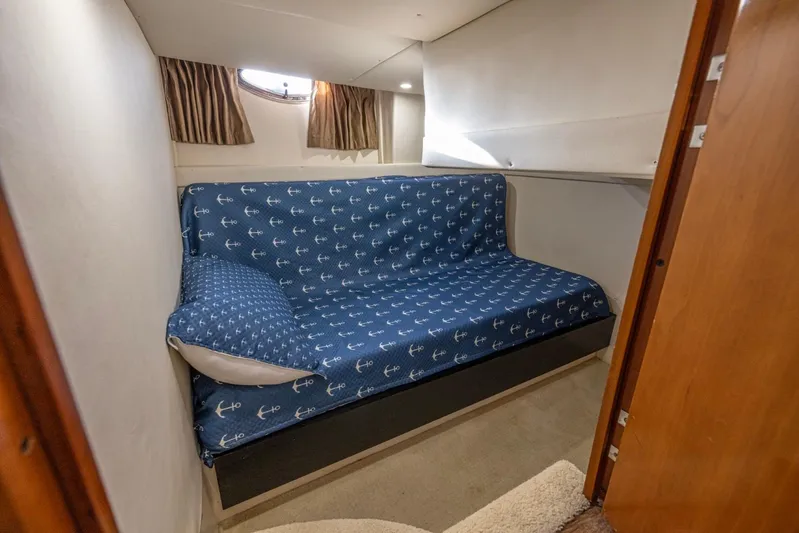 Paradise Yacht Photos Pics 