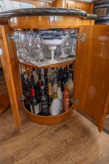 Paradise Yacht Photos Pics 