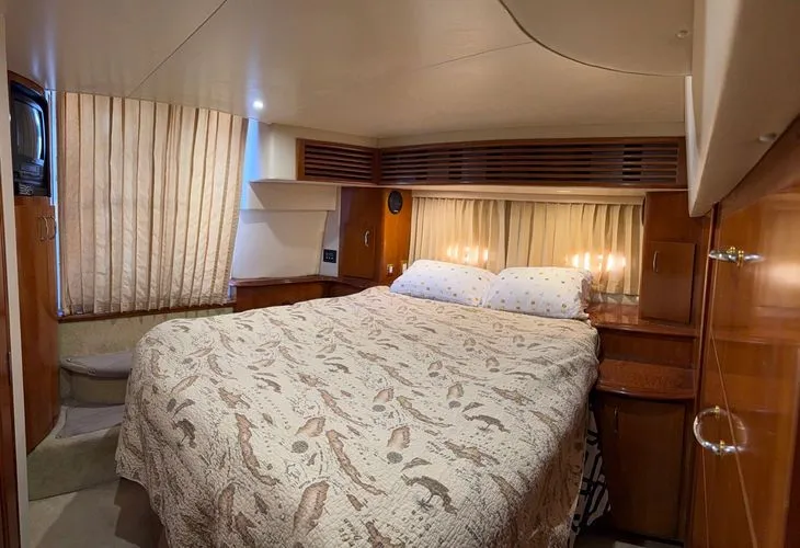 Ciao II Yacht Photos Pics 2003 Carver Cpmy 444 - Image 23