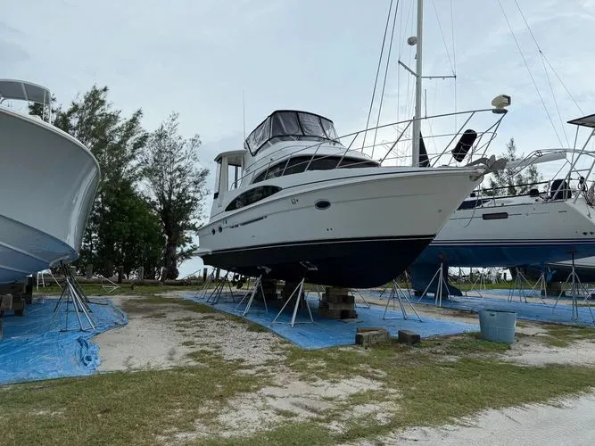 Ciao II Yacht Photos Pics 2003 Carver Cpmy 444 - Image 4