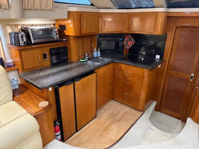 Ciao II Yacht Photos Pics 2003 Carver Cpmy 444 - Image 21