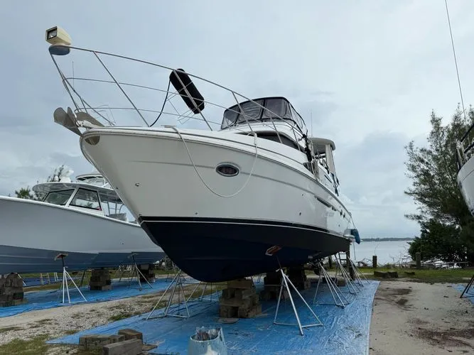 Ciao II Yacht Photos Pics 2003 Carver Cpmy 444 - Image 3