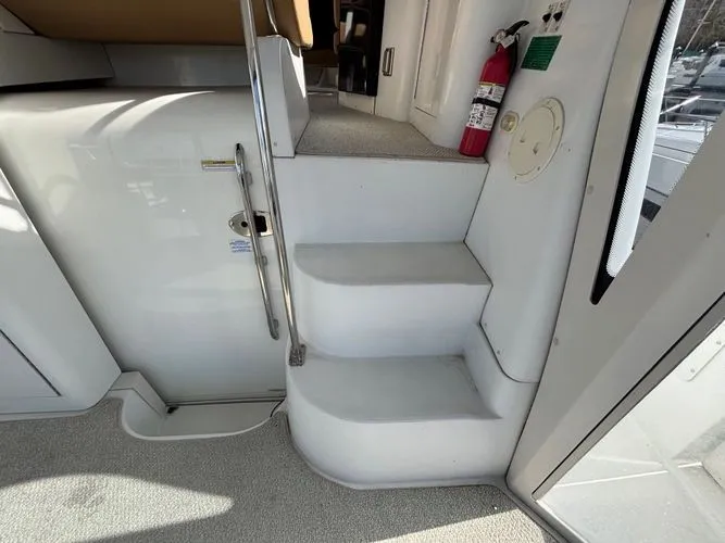 Ciao II Yacht Photos Pics 2003 Carver Cpmy 444 - Image 12