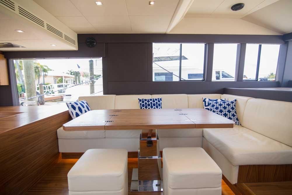 2019 Sundeck Yachts 58 