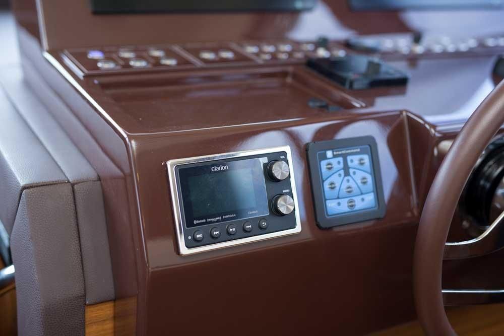 2019 Sundeck Yachts 58 