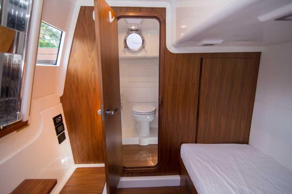 2019 Sundeck Yachts 58 