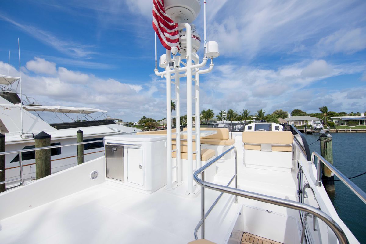 2019 Sundeck Yachts 58 