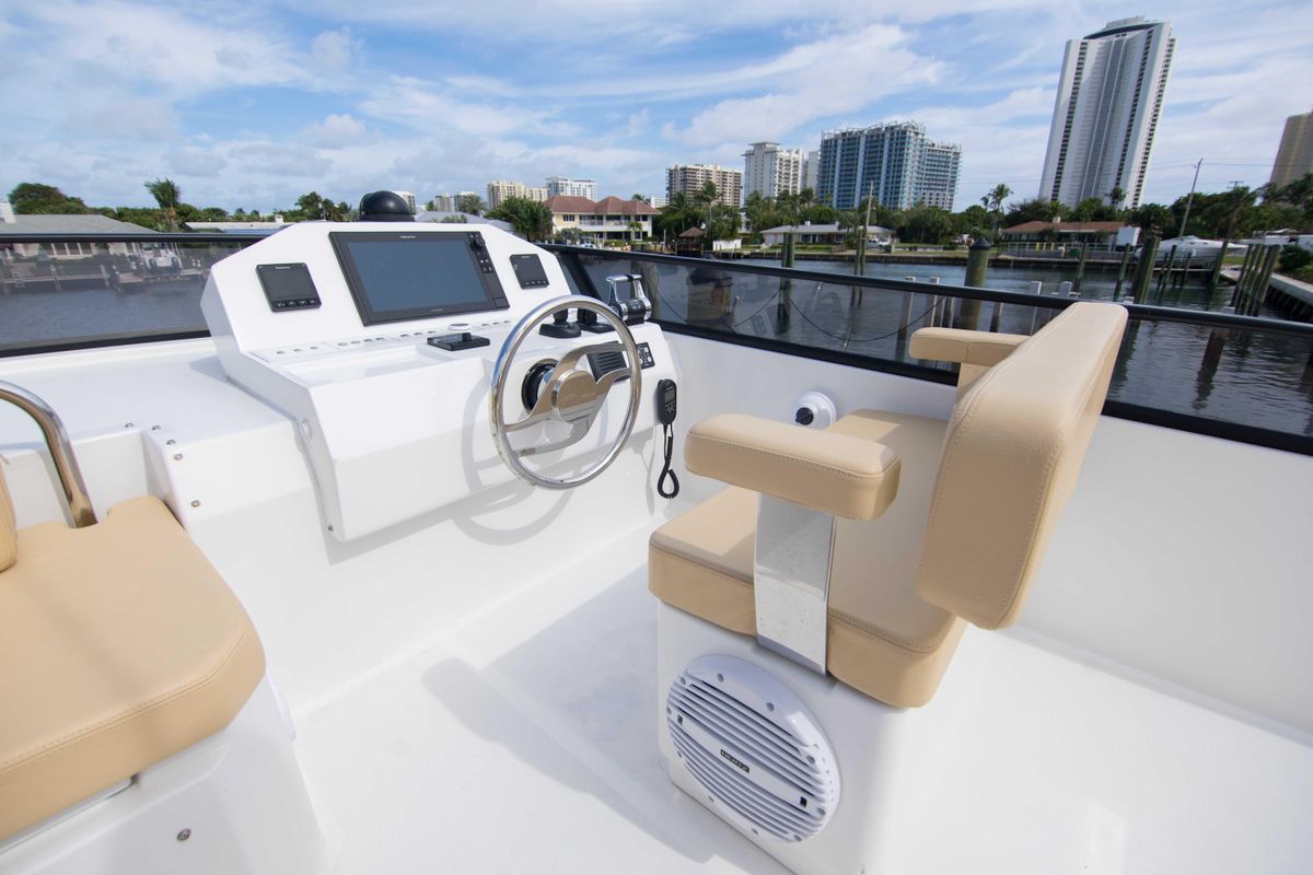 2019 Sundeck Yachts 58 