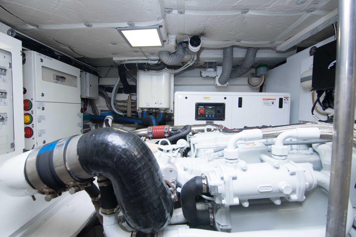 2019 Sundeck Yachts 58 