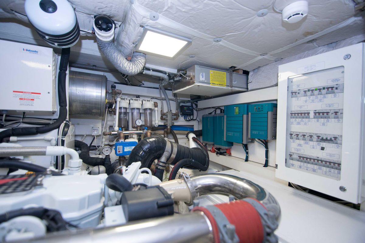 2019 Sundeck Yachts 58 