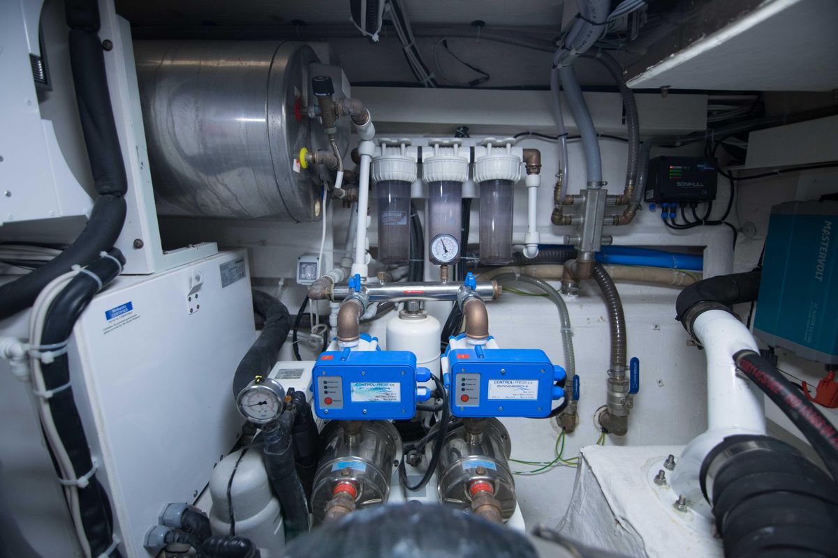 2019 Sundeck Yachts 58 