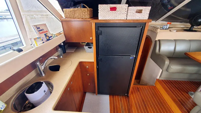 A Good Life Yacht Photos Pics Galley Forward