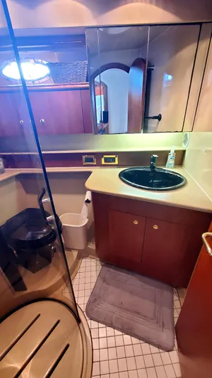 A Good Life Yacht Photos Pics Guest Head