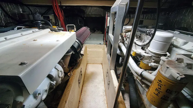 A Good Life Yacht Photos Pics Engine Room Forward