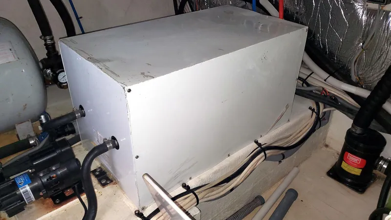 A Good Life Yacht Photos Pics Water Heater