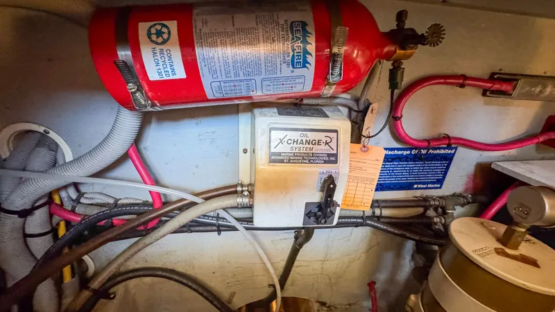 Nevadatude Yacht Photos Pics Engine Room