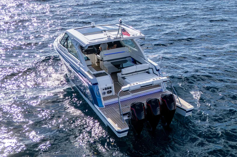  Yacht Photos Pics 2022 Formula 380 Super Sport Crossover OB cruising on open water.