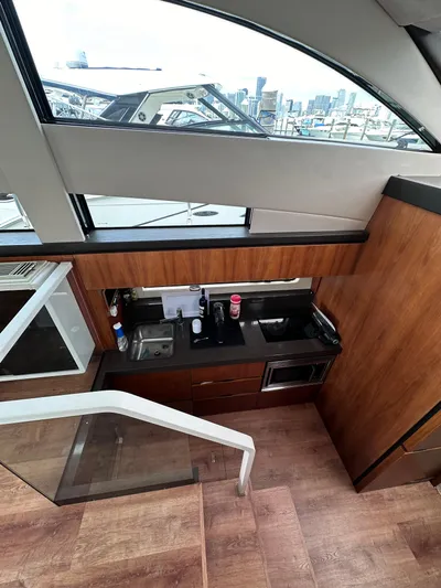 Tiki Tiki Yacht Photos Pics 