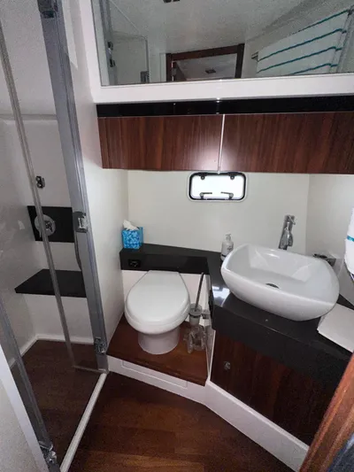 Tiki Tiki Yacht Photos Pics 