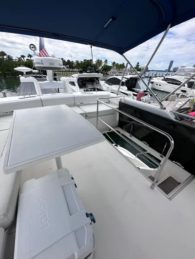 Tiki Tiki Yacht Photos Pics 