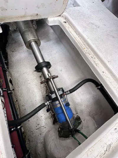 Tiki Tiki Yacht Photos Pics 