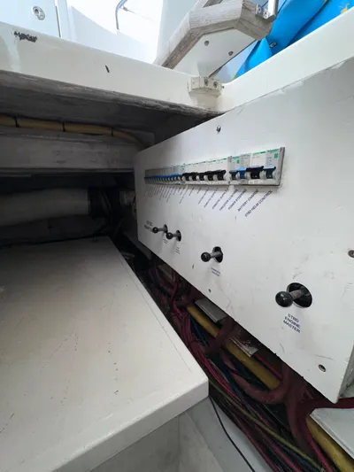 Tiki Tiki Yacht Photos Pics 