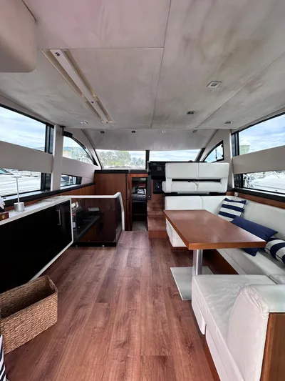 Tiki Tiki Yacht Photos Pics 