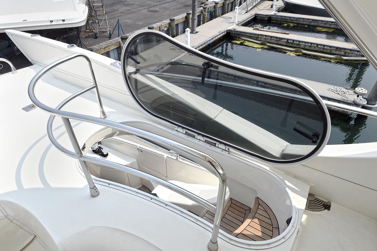 2003 Azimut 62 