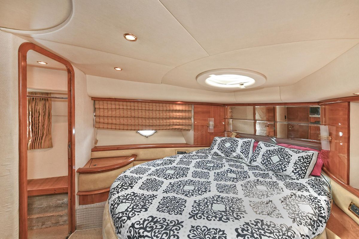 2003 Azimut 62 