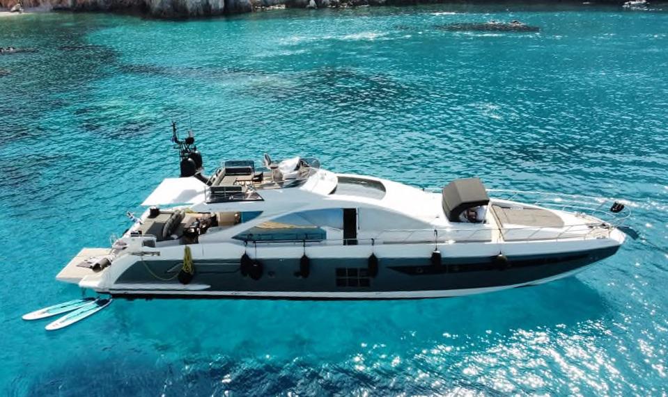 2017 Azimut 77S Sports Cruiser for sale - YachtWorld