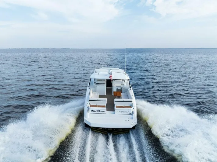 Blue Runner Yacht Photos Pics 2015 Cruisers 390 EC 'Blue Runner'