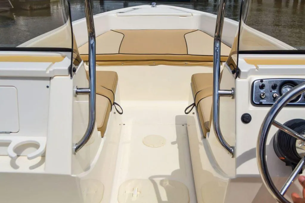 2025 Scout 175 Sport Dorado Photo