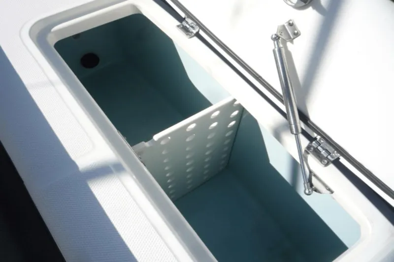 Escape From Reel 'ality Yacht Photos Pics 